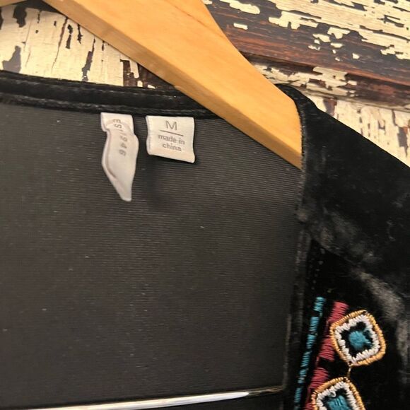 Bohemian est.1946 velvety open embroidered cardigan. Size Medium. - Picture 5 of 7